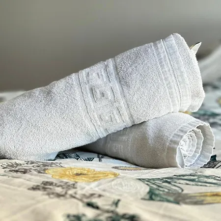 アパート La Conciergerie Des 4 Ailes